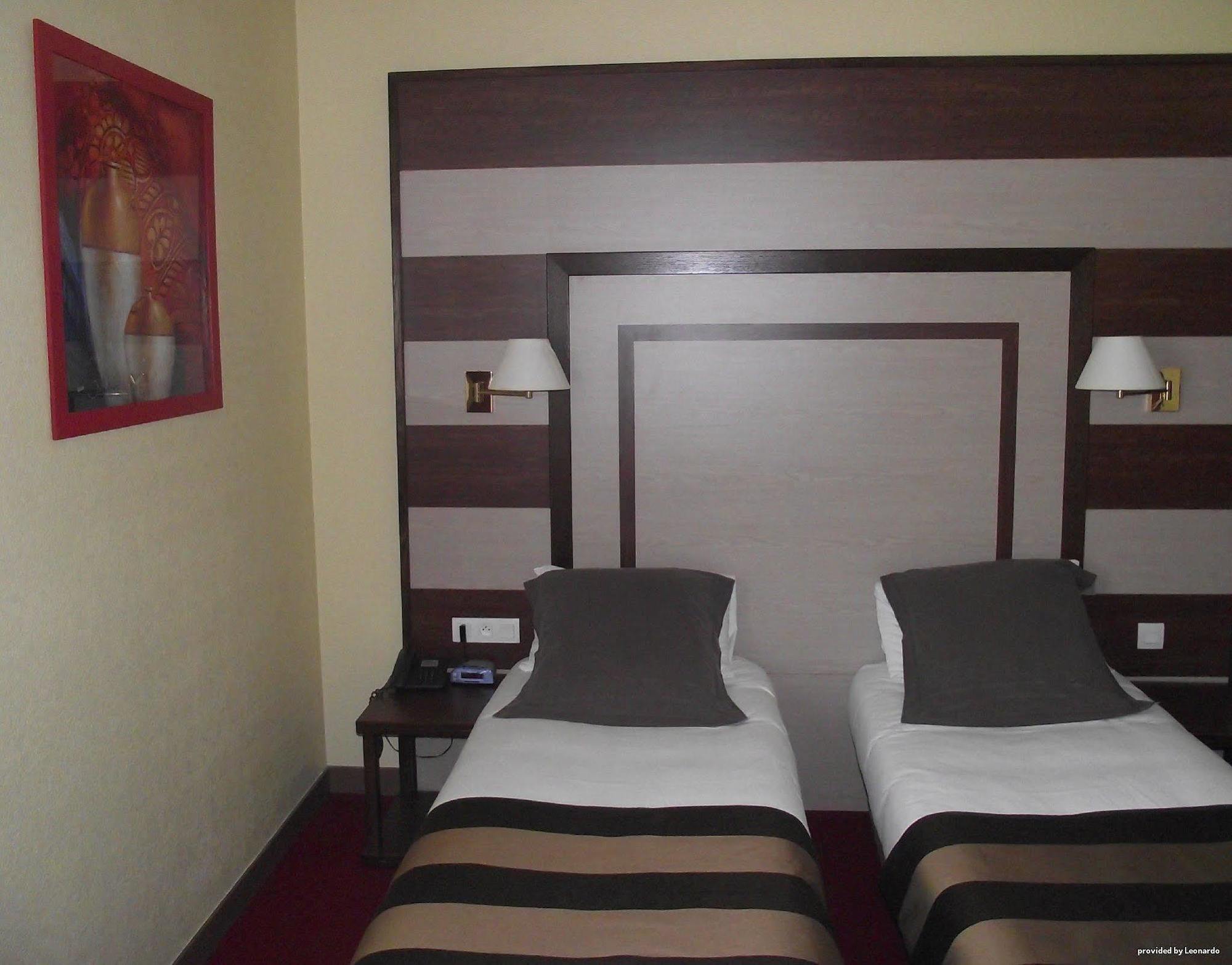 Best Western Hotel De Paris Laval  Quarto foto
